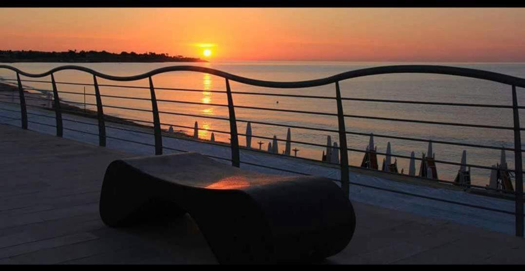 Bed and Breakfast La Scogliera Avola Exterior foto